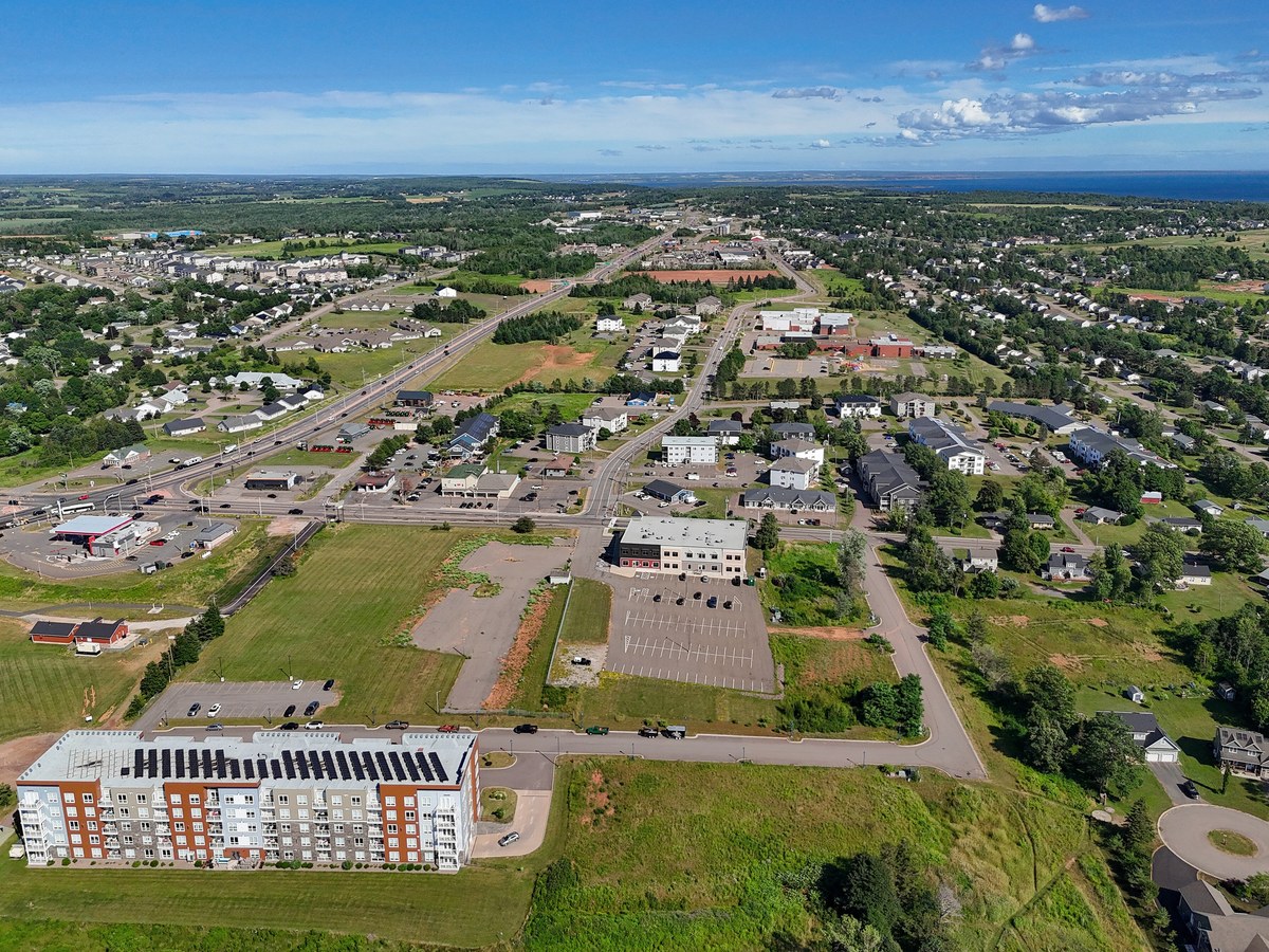 Stratford across the Hillsborough Bridge from Charlottetown — East Royalty residential corridor
